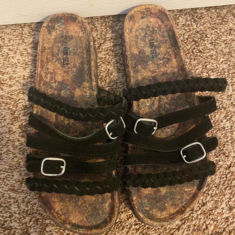 Brand New Super Cute Sandals 🩴